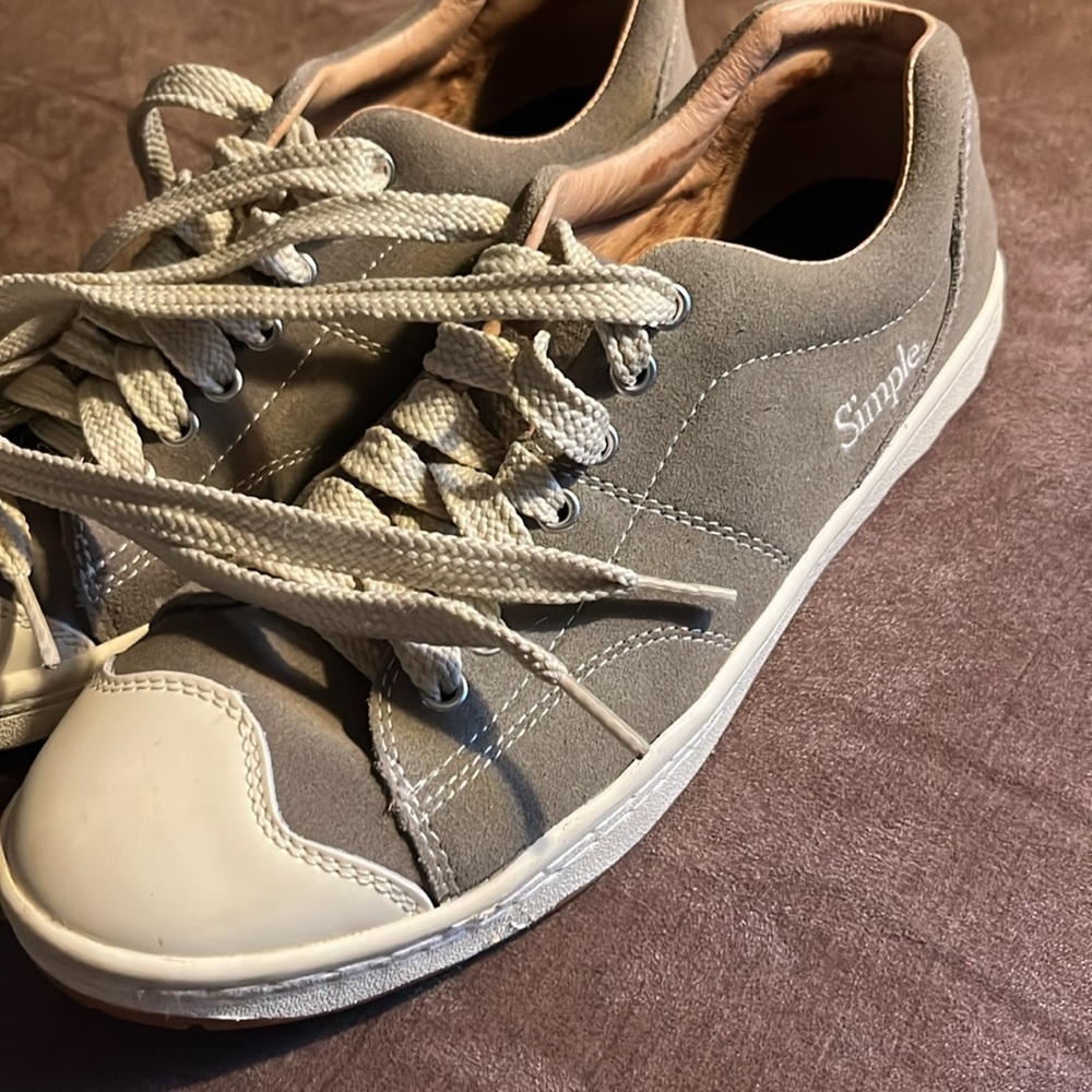 Simple Retro 91 Sneakers